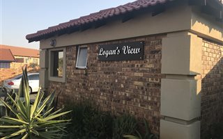 2 Bedroom Townhouse in Liefde en Vrede