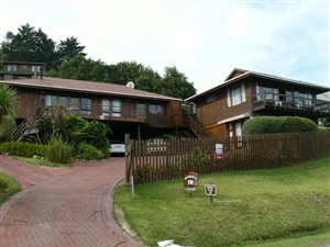 4 Bed House in Upper Old Place