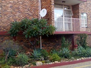 2 Bed Flat in La Montagne