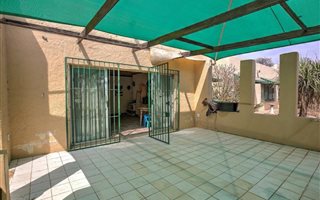 4 Bedroom House in Laezonia