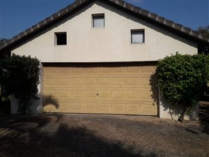 4 Bed House in Meerensee
