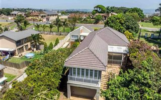 5 Bedroom House in Effingham