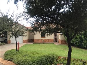 1 Bed House in Hazeldean (Silverlakes Surroundings)