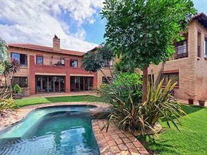 4 Bed House in Ruimsig Country Estate