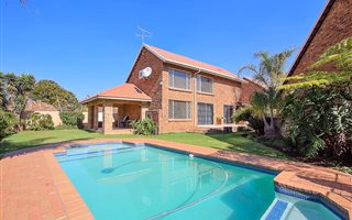 4 Bedroom Townhouse in Glen Marais