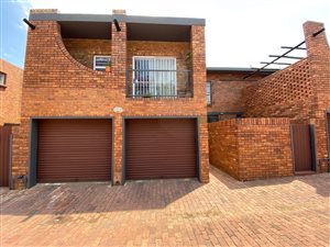 4 Bed Duplex in Hazelwood