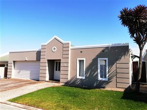 4 Bed House in King George Park