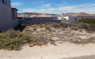 388 m² Land available in Calypso Beach
