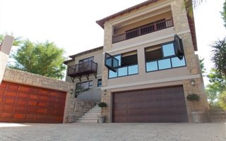 5 Bedroom House in Birdwood