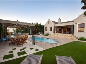 3 Bed House in Meerhof Estate
