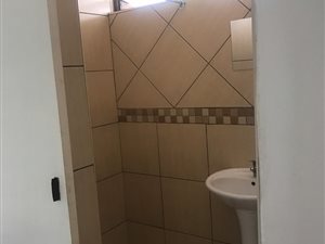 1 Bed Apartment in Silverton