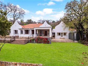 3 Bed House in Westcliff