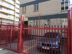 1 Bed Apartment in Arcadia