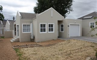2 Bedroom House in De Zoete Inval