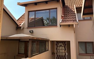 3 Bedroom Apartment in Woodmead
