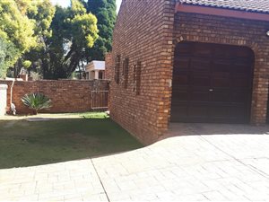 Studio apartment in Sunward Park