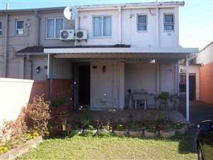 4 Bed House in Lotus Park