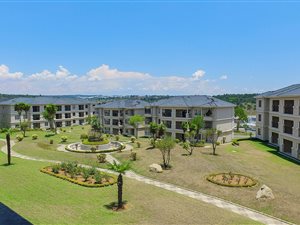2 Bed Apartment in Maroeladal