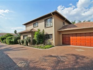 4 Bed House in Thornhill Estate