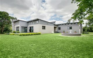 4 Bedroom House in Beaulieu