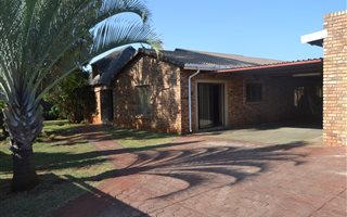 3 Bedroom House in Mooinooi