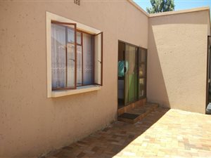 2 Bed House in Diepkloof