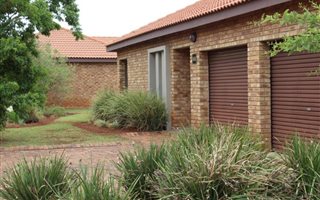 2 Bedroom House in Highbury