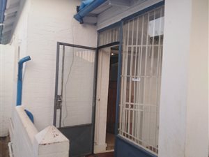 1 Bed Garden Cottage in Kensington