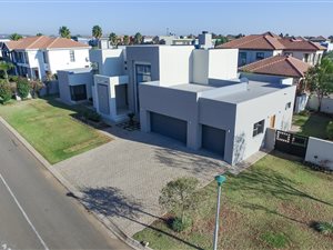 4 Bedroom House in Silverwoods Country Estate