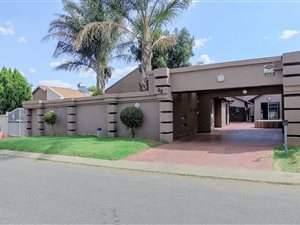 4 Bedroom House in Lenasia South