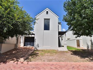 3 Bed House in Kylemore