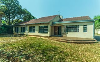4 Bedroom House in Cresta