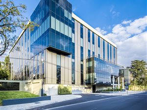693 m² Commercial space in Illovo