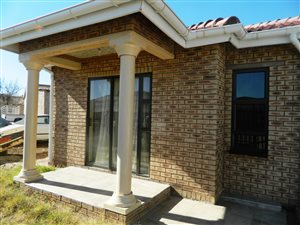 4 Bed House in Mlungisi