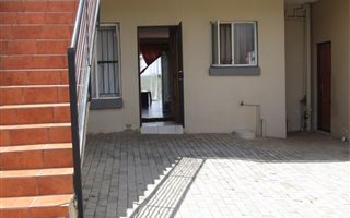 2 Bedroom Flat in Willowbrook
