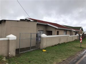 4 Bed House in Amalinda