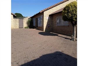 3 Bed House in Suideroord