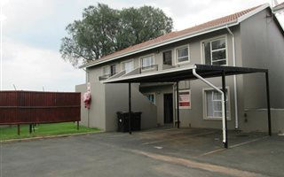 2 Bedroom Townhouse in Brenthurst