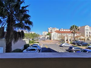 2 Bed Apartment in Century City