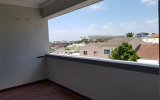 2 Bedroom Apartment in Three Anchor Bay