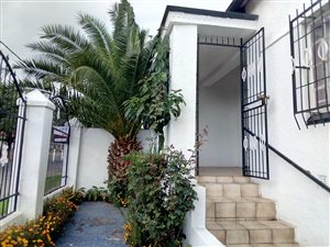 6 Bed House in Rosettenville