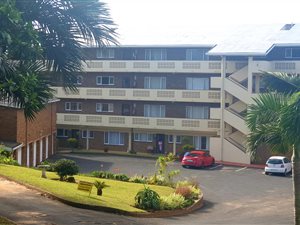 3 Bed Apartment in Uvongo