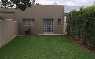 1 Bedroom Garden Cottage in Lakeside Village