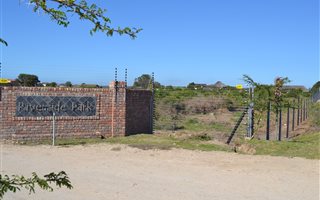 715 m² Land available in Colchester