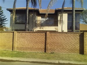 5 Bed House in Jan Niemand Park