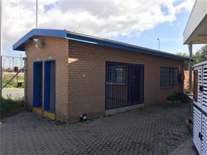 1651 m² Commercial space in Hughes