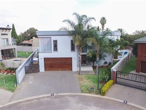 4 Bed House in Glen Eagles Estate