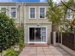 2 Bed Townhouse in Kirstenhof
