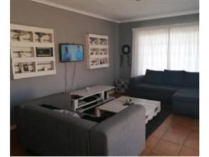 2 Bed Townhouse in The Reeds
