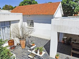 4 Bedroom House in Linden